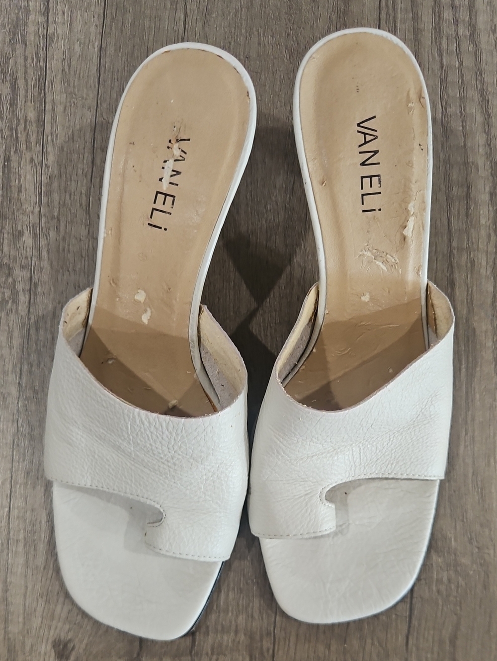 Vaneli White Leather Open-Toe Slide Mules size 7.5